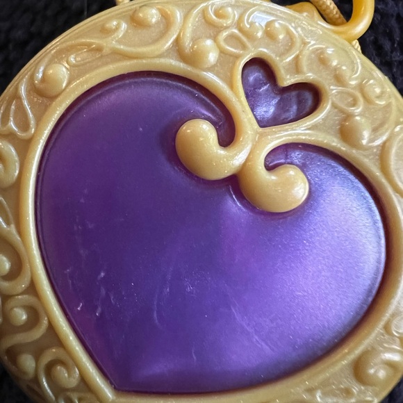 COPY - Pocket Pocket Tiny Power! Light Up Locket (Not in Original Packaging) - Picture 3 of 10